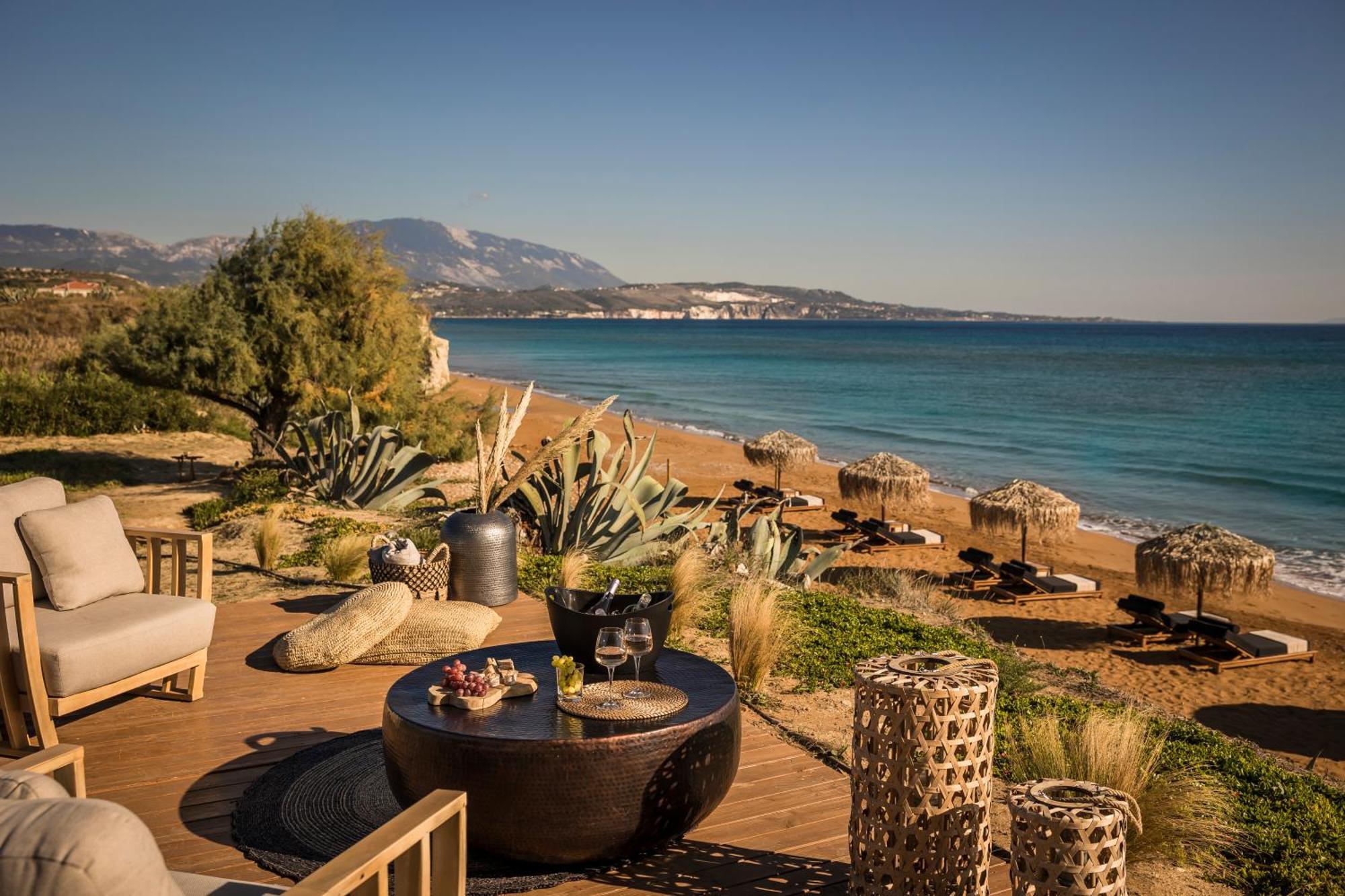 Grand Blue Beach Residences Lixouri Ngoại thất bức ảnh